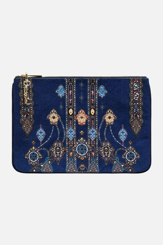 SMALL CANVAS CLUTCH THE IMPERIAL GATE sold by Camilla