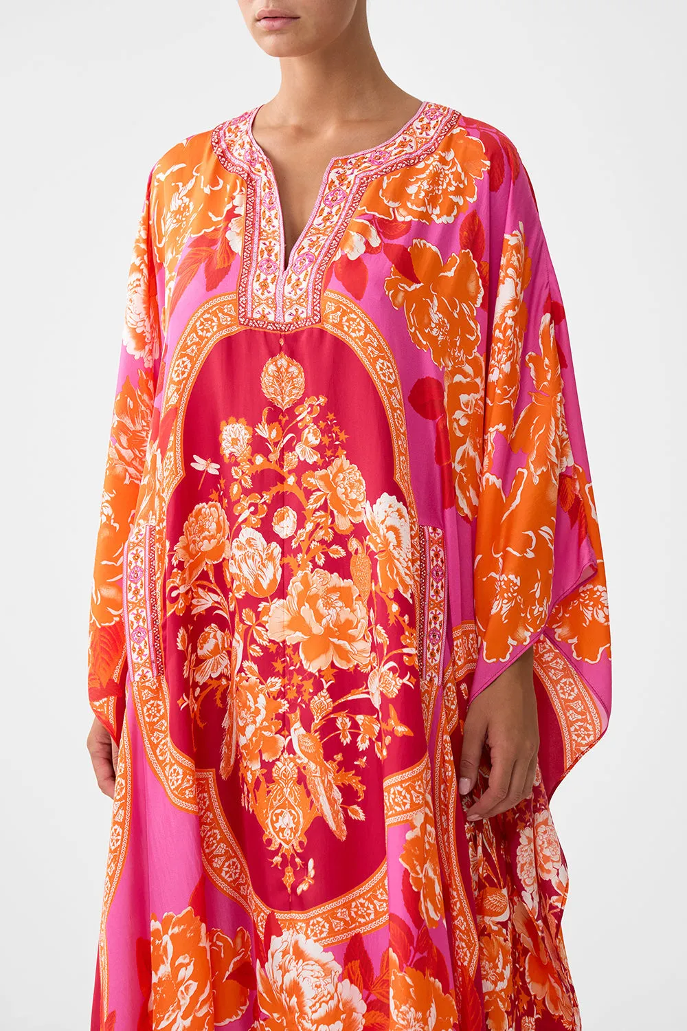 V NECK KAFTAN WITH FRONT WELT POCKETS TILES OF TÜRKIYE sold by Camilla product image thumbnail 5