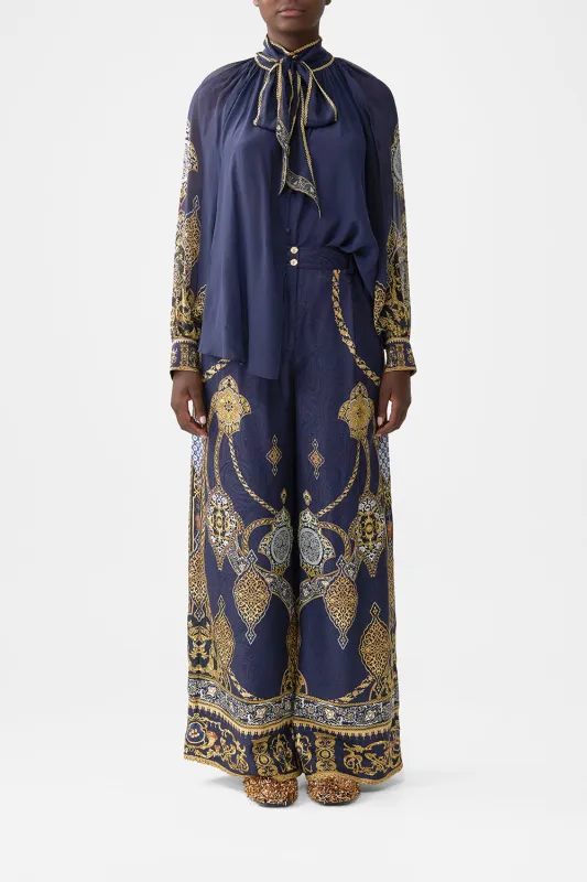 DETACHABLE PUSSY BOW RAGLAN BLOUSE THE IMPERIAL GATE sold by Camilla