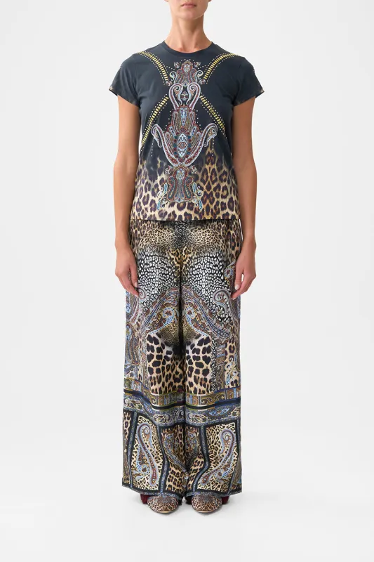 SLIM FIT ROUND NECK T-SHIRT ISTANBUL ANIMALIA sold by Camilla