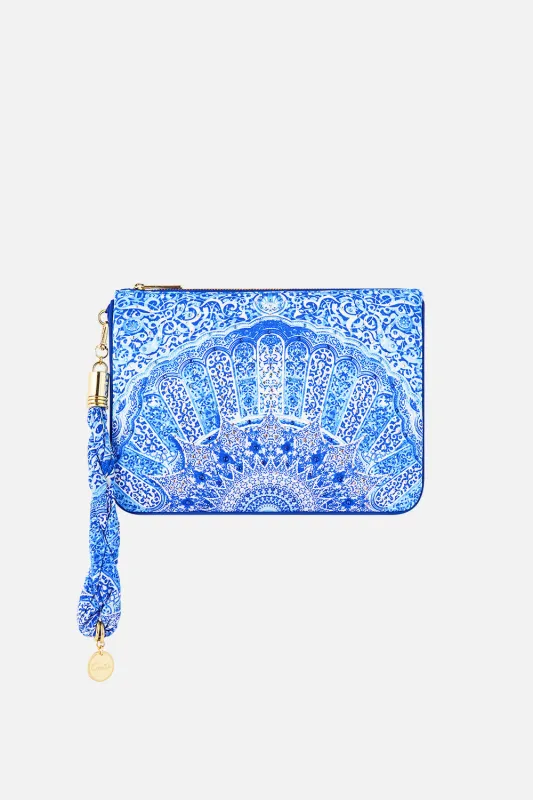 SCARF CLUTCH THE BOSPHOROUS sold by Camilla