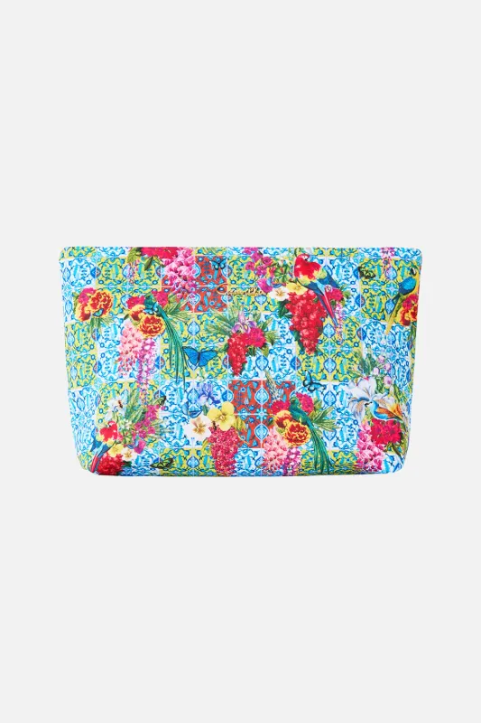 SMALL MAKEUP CLUTCH SULTANAHMET SUMMER sold by Camilla