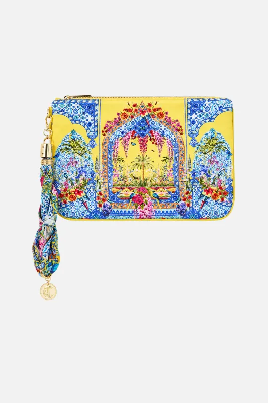 SCARF CLUTCH SULTANAHMET SUMMER sold by Camilla