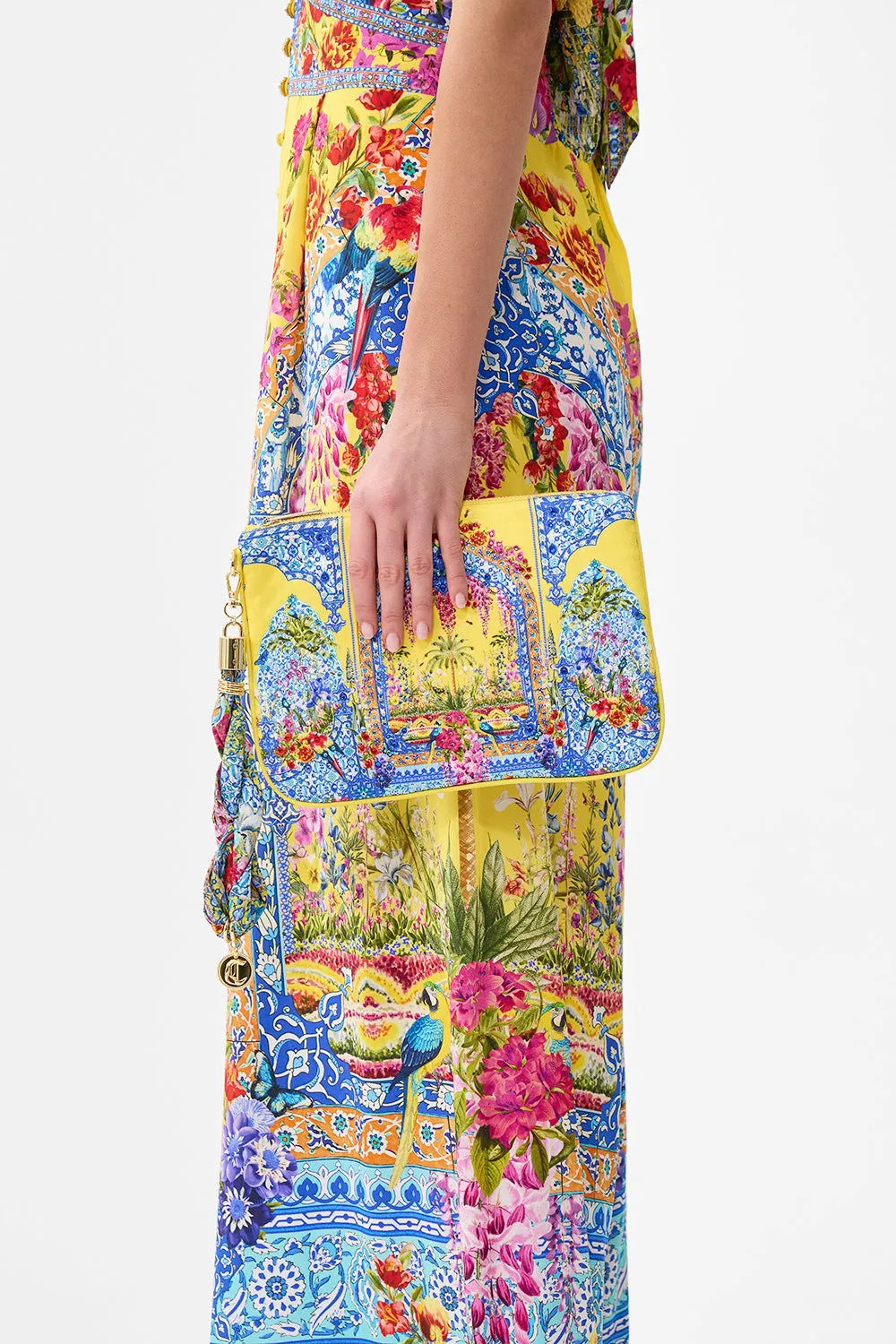 SCARF CLUTCH SULTANAHMET SUMMER sold by Camilla product image thumbnail 5