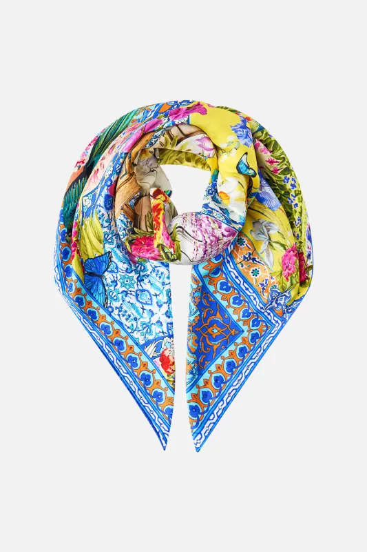 LARGE CRYSTALLED SILK SQUARE SCARF SULTANAHMET SUMMER sold by Camilla