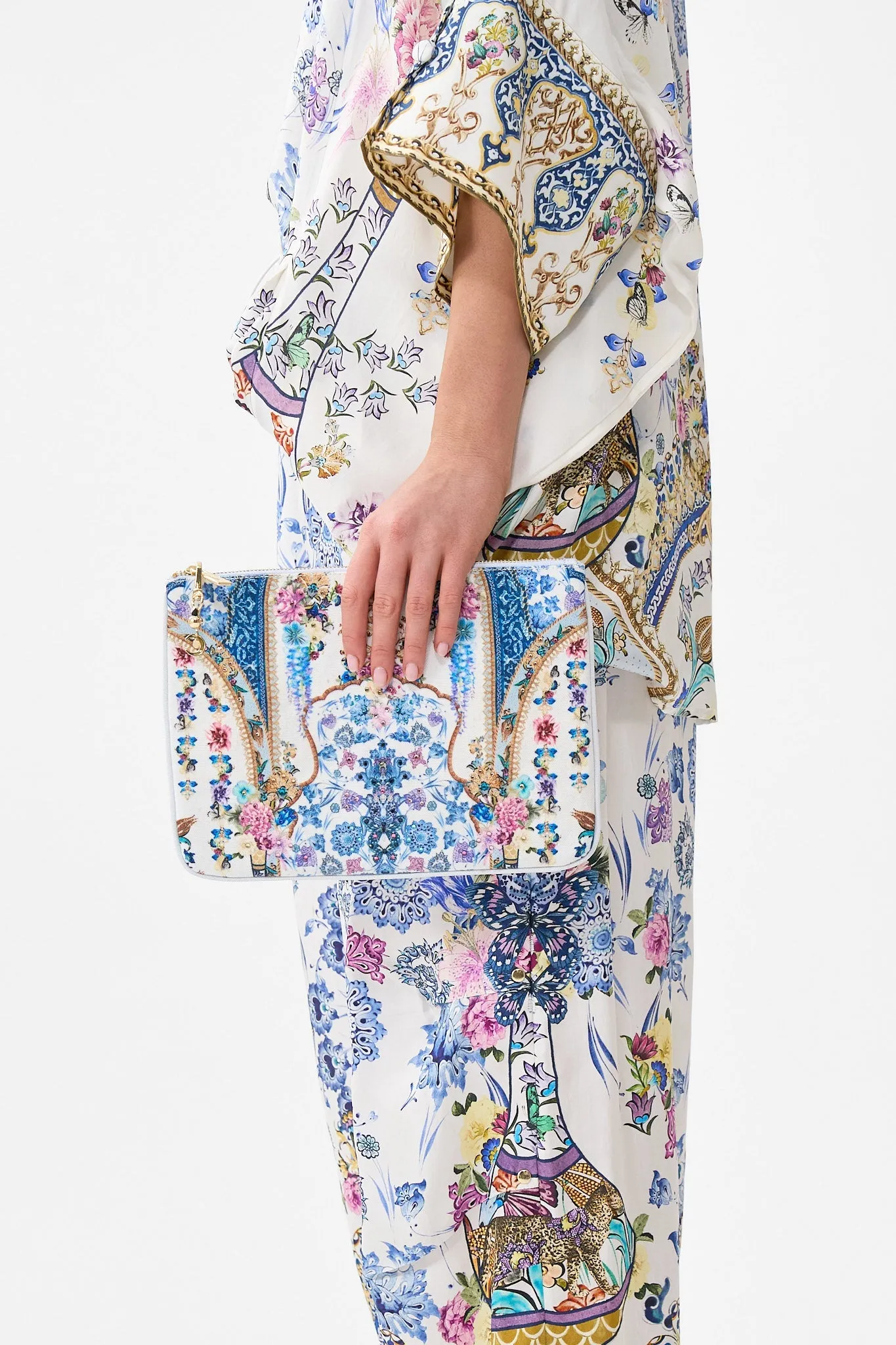 SMALL CANVAS CLUTCH ALL ABOUT THAT LACE sold by Camilla product image thumbnail 5