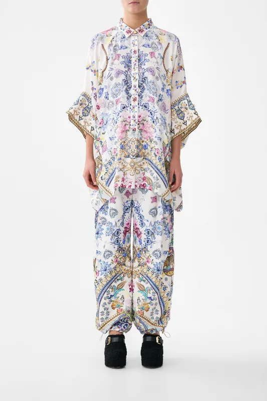 BATWING SHIRT ALL ABOUT THAT LACE sold by Camilla