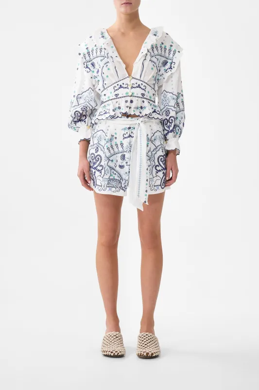 TUCK FRONT SHORT ALL ABOUT THAT LACE made by Camilla