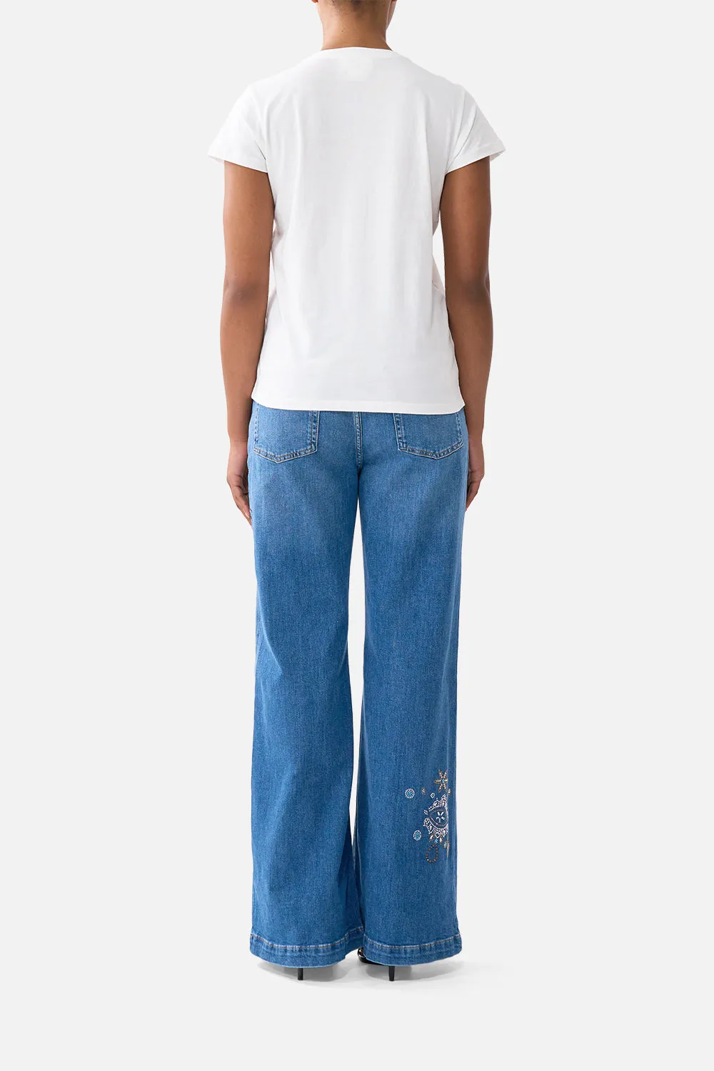 SLIM FIT ROUND NECK T-SHIRT - WHITE/MULTI TOTEMS AND TREASURES sold by Camilla product image thumbnail 2