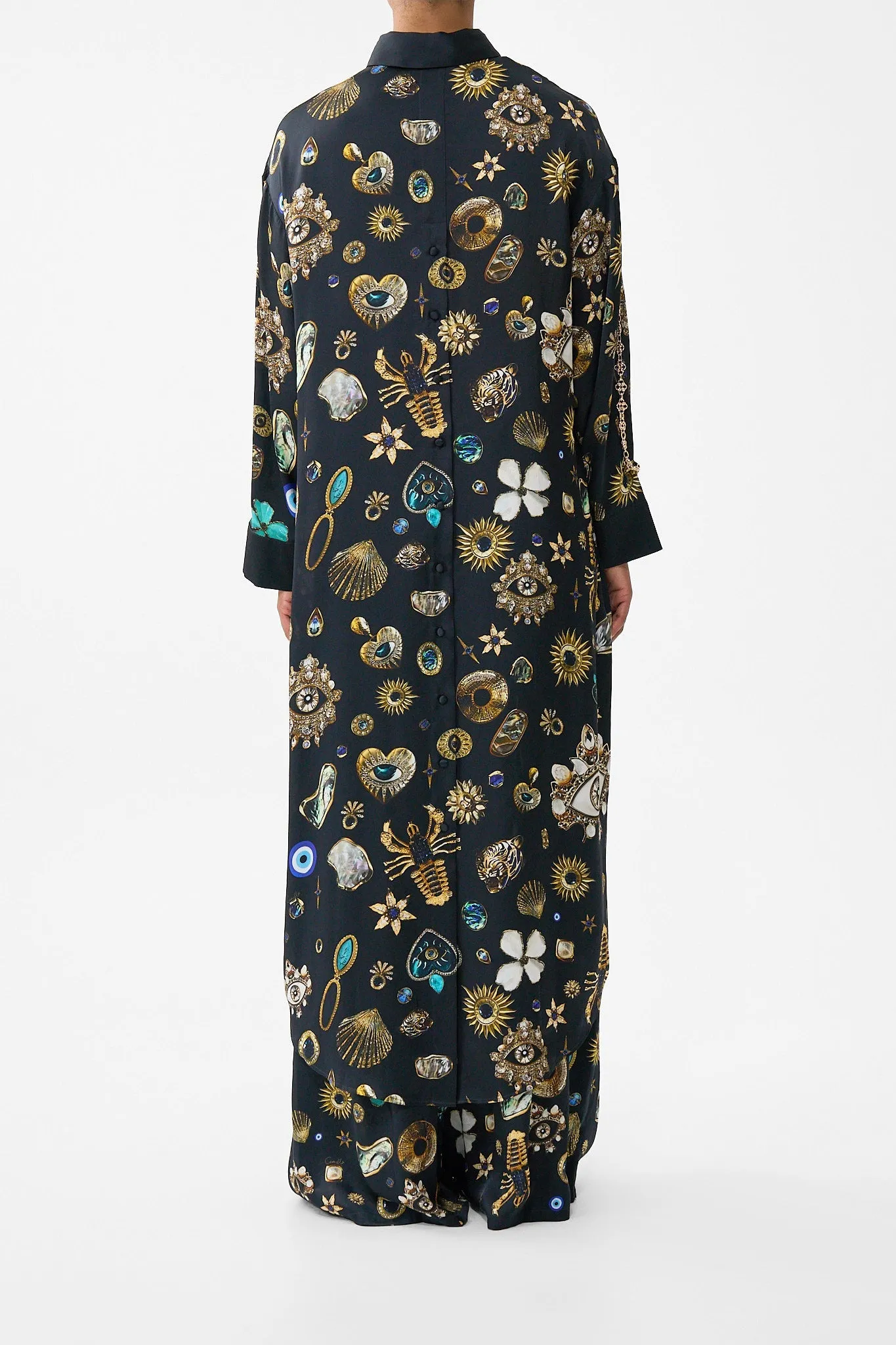 SHIRT DRESS WITH BACK BUTTON DETAIL AMULETS AND ALCHEMY sold by Camilla product image thumbnail 2