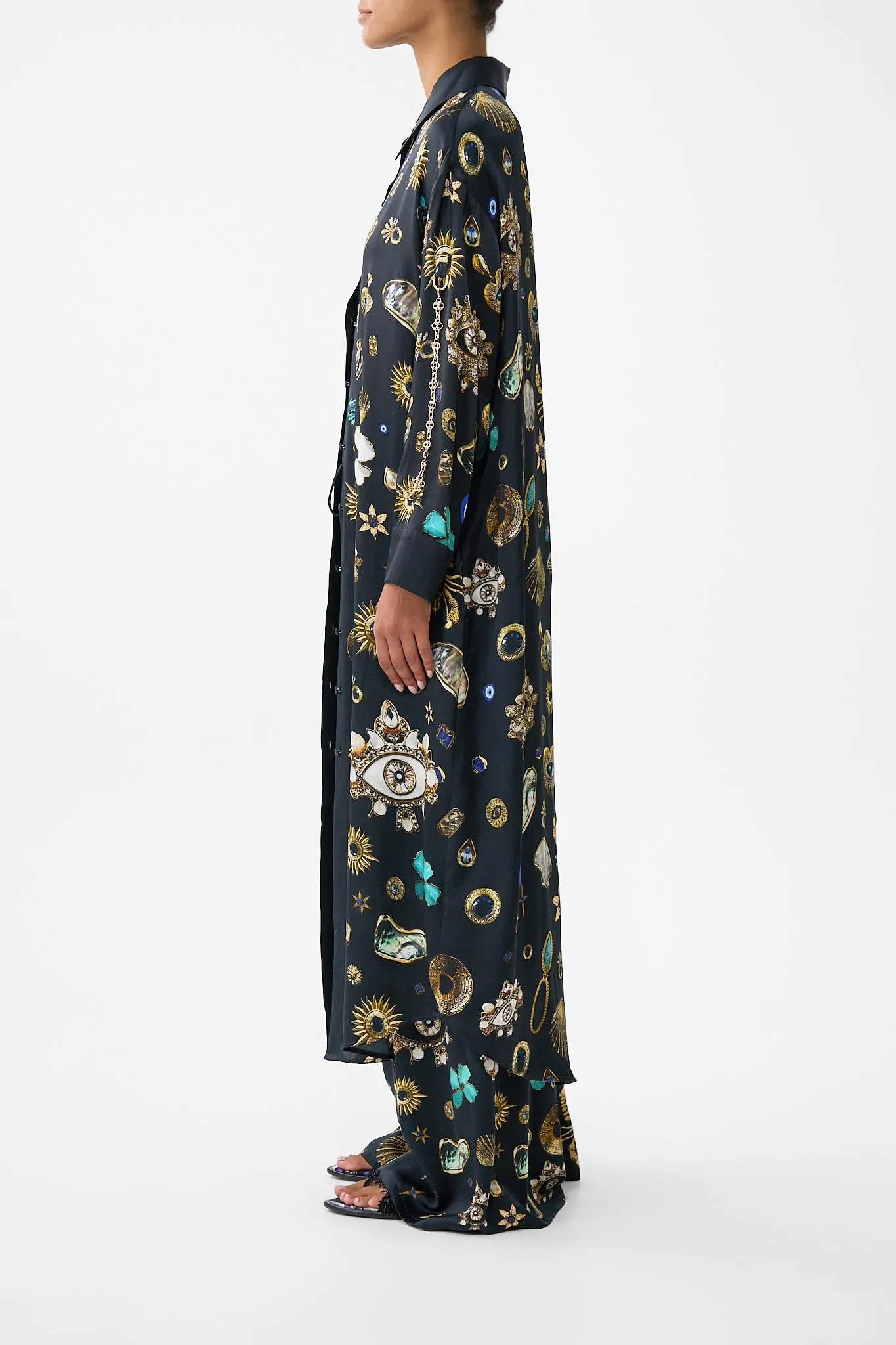 SHIRT DRESS WITH BACK BUTTON DETAIL AMULETS AND ALCHEMY sold by Camilla product image thumbnail 3