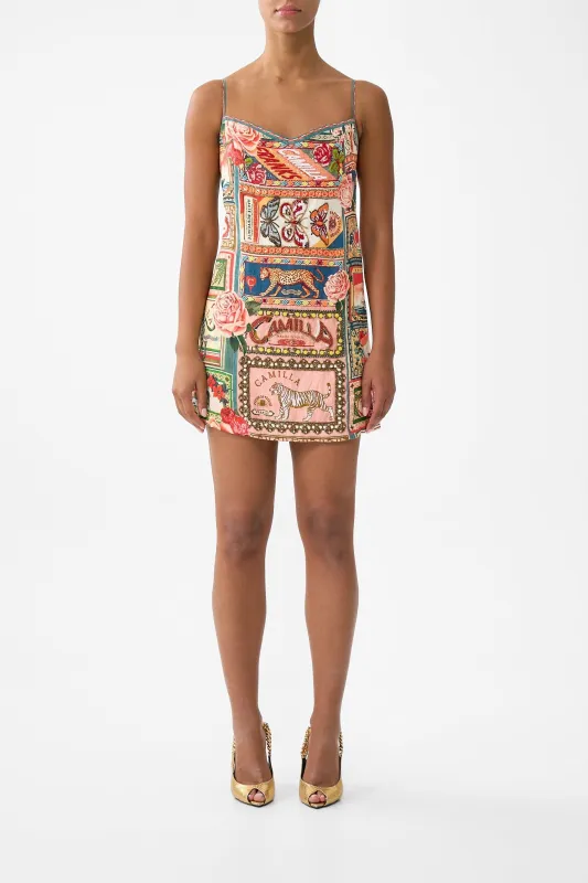 MINIMAL SHIFT DRESS HIGH CLASS HOOKAH sold by Camilla