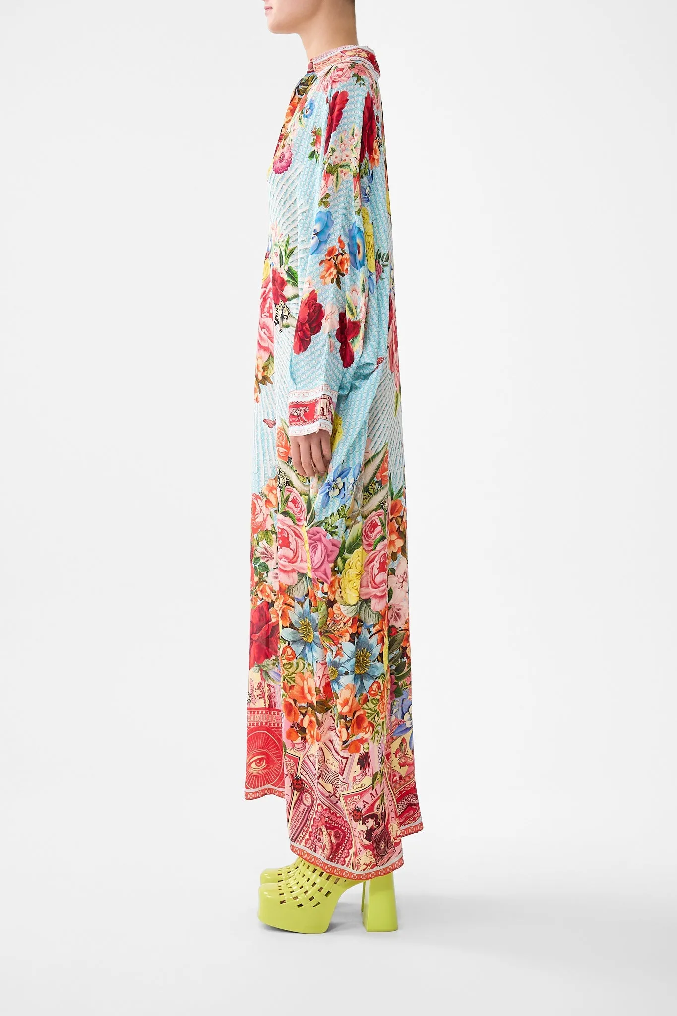 WING COLLAR KAFTAN PAPERS AND CURIOUS CAPERS sold by Camilla product image thumbnail 4