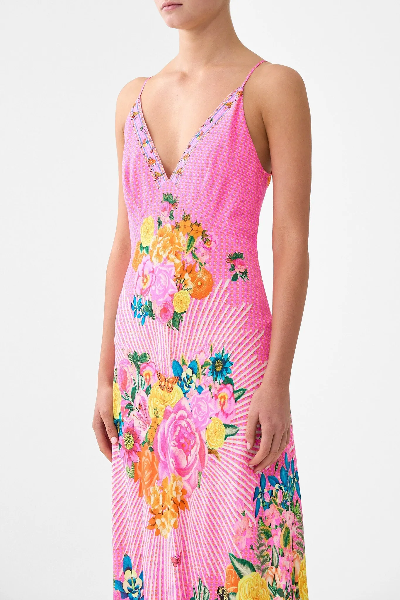 V-NECK FULL LENGTH BIAS SLIP DRESS ILLUSTRATION NATION sold by Camilla product image thumbnail 5