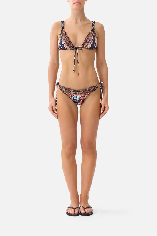 TRI BIKINI TOP WITH RUCHED EDGES DAUGHTERS OF DUENDE made by Camilla