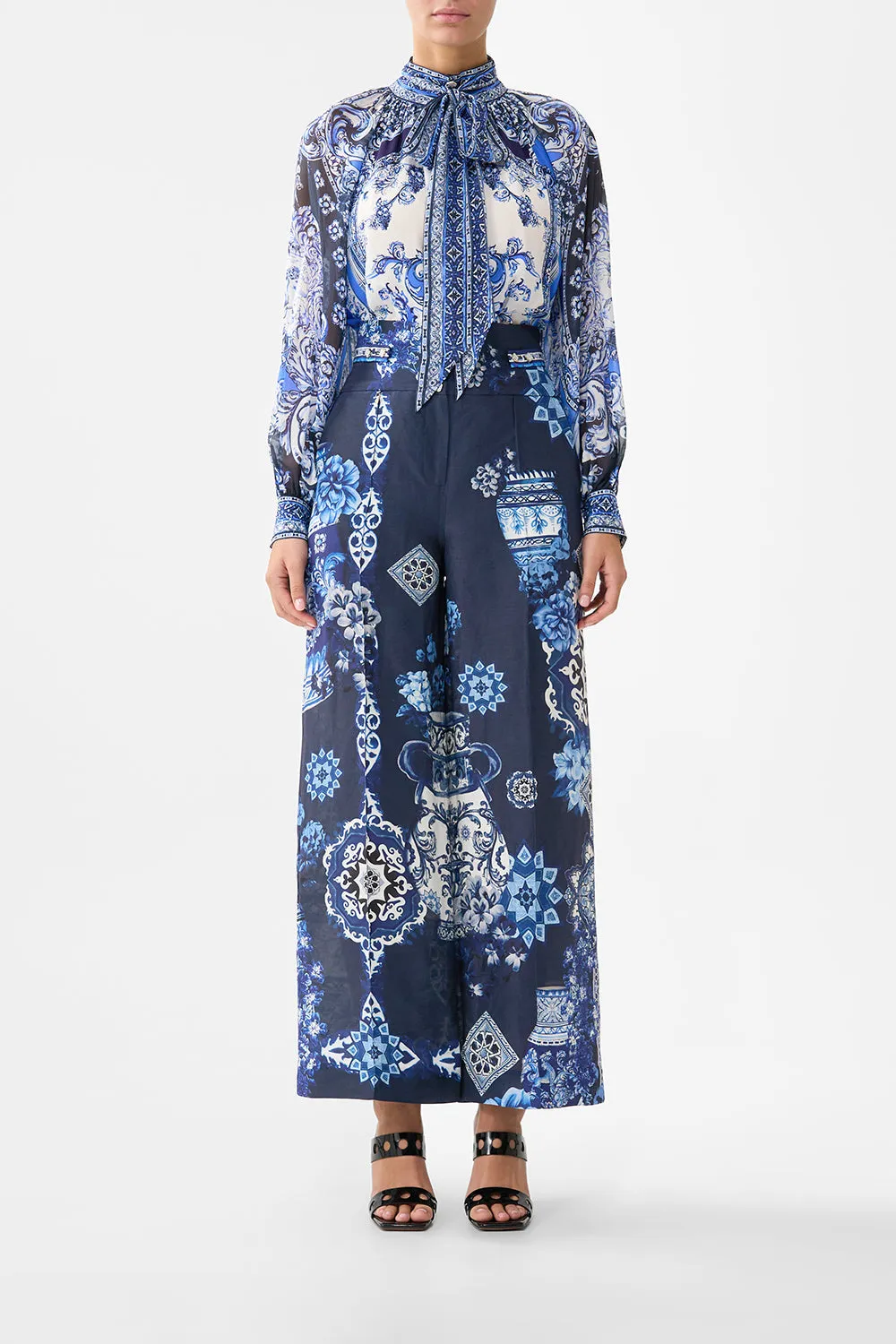 DETACHABLE PUSSY BOW RAGLAN BLOUSE A TILED WONDERLAND sold by Camilla