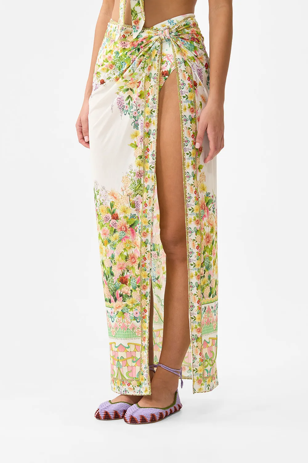 LONG SARONG WITH GATHERED TAB AND LEG SPLIT THE CALL OF CATALONIA sold by Camilla product image thumbnail 5