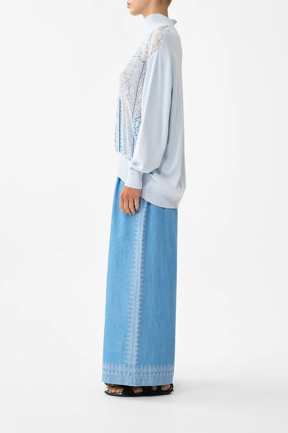 SILK FRONT TURTLE NECK KNIT THE HUM OF THE ALHAMBRA sold by Camilla product image thumbnail 4