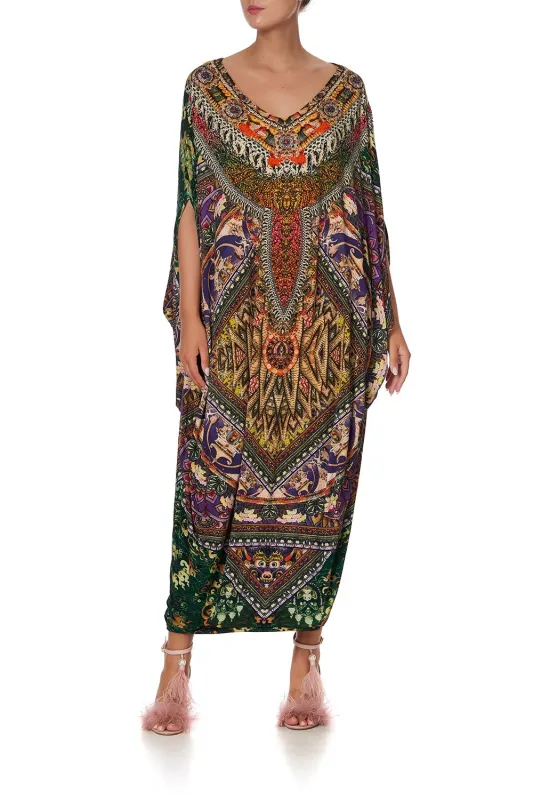 V NECK KAFTAN MANDALA made by Camilla