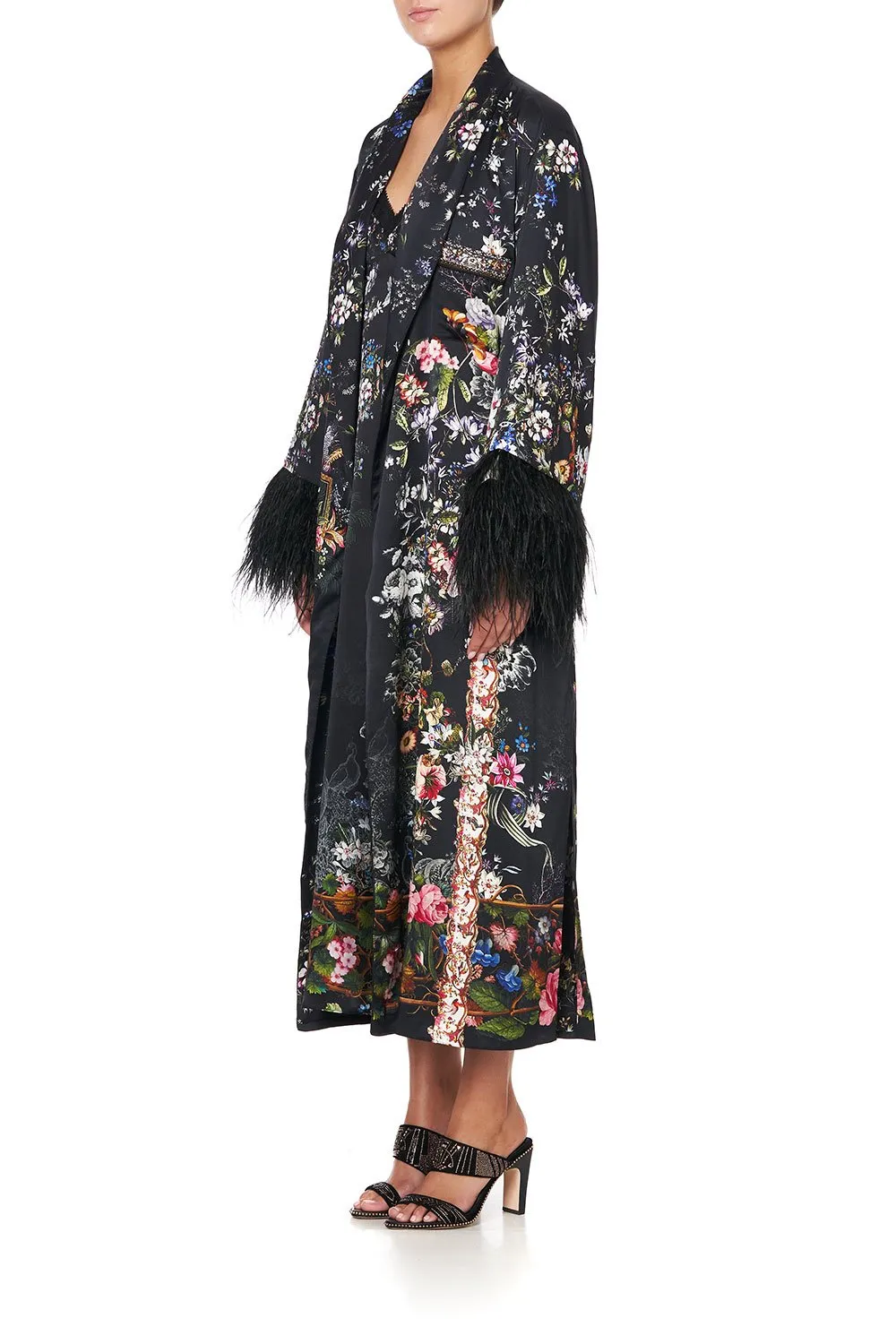 LONG ROBE WITH FLARED SLEEVE FROM THE ARCHIVES sold by Camilla product image thumbnail 4