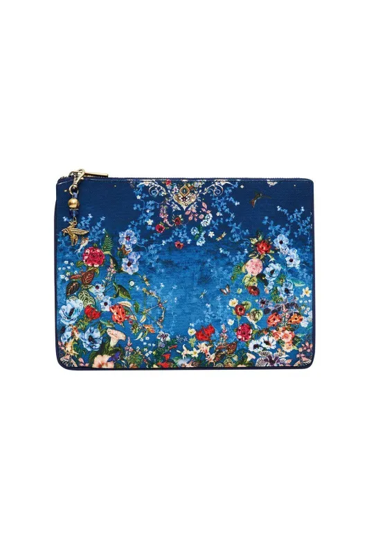 SMALL CANVAS CLUTCH DREAMS OF MIDSUMMER made by Camilla