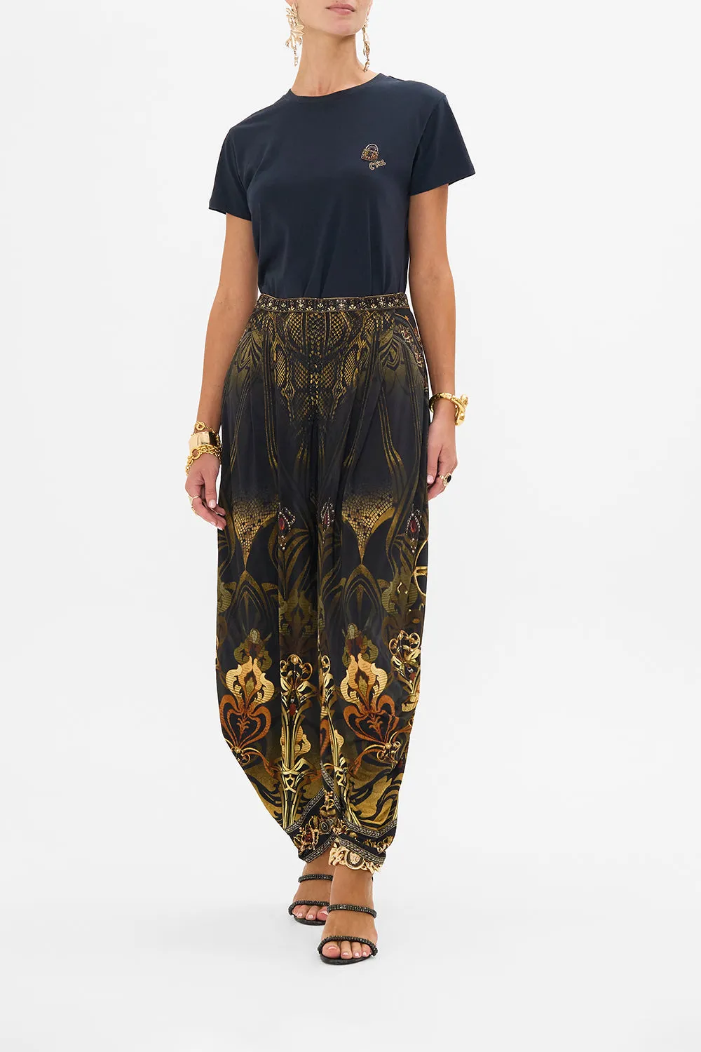 SHORT SLEEVE EASY TEE NOUVEAU NOIR sold by Camilla