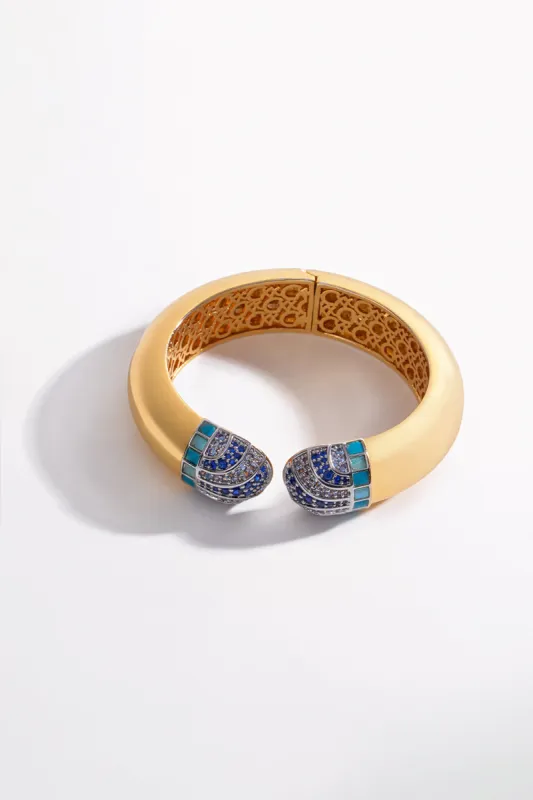 SACRED SYMBOLS BANGLE GOLD sold by Camilla