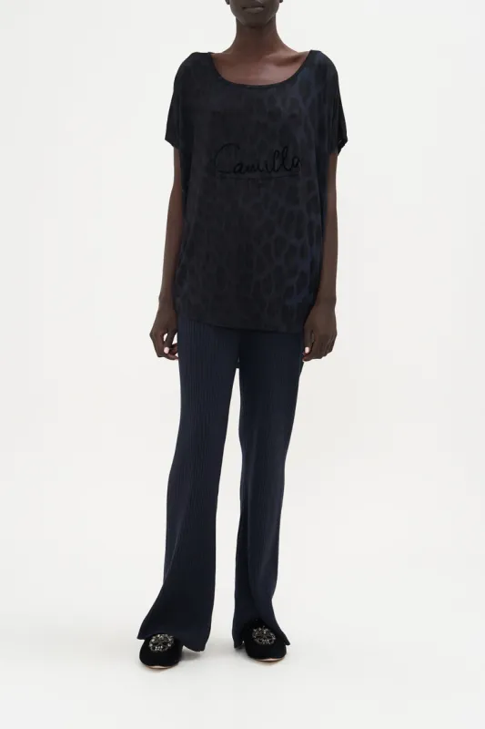 LOOSE FIT TEE SHES A CRAZY CAT sold by Camilla