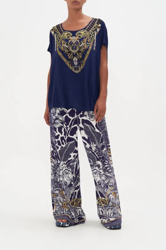 LOOSE FIT TEE WHERES YOUR HEAD AT sold by Camilla