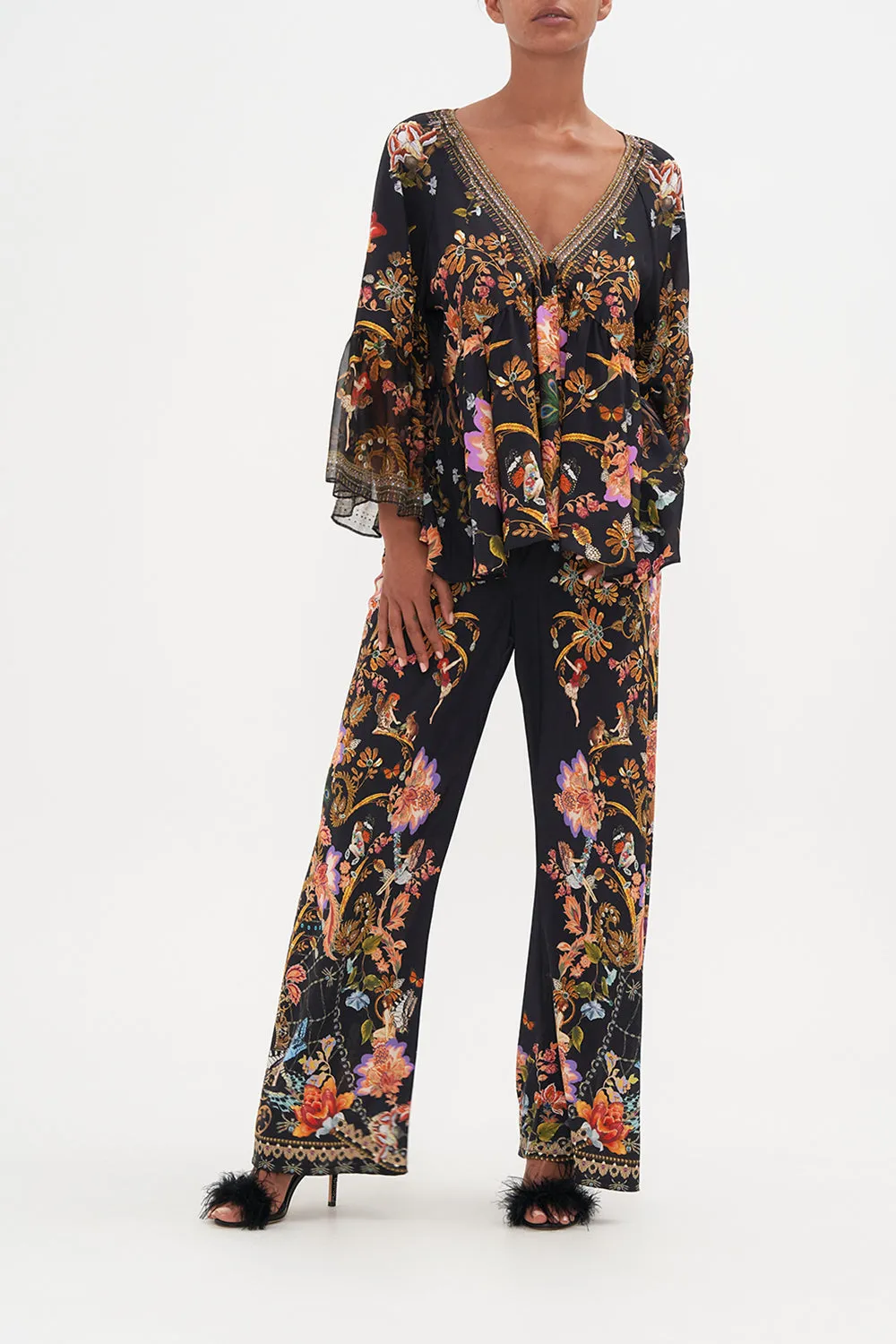 RAGLAN BLOUSE WITH SLEEVE RUFFLE TO CATCH A SPIDER sold by Camilla