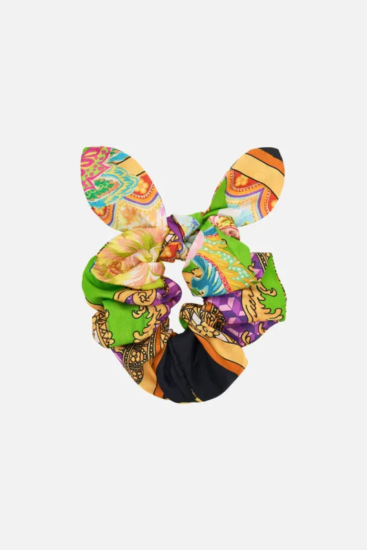 SCRUNCHIE SUNDOWNERS IN SICILY sold by Camilla