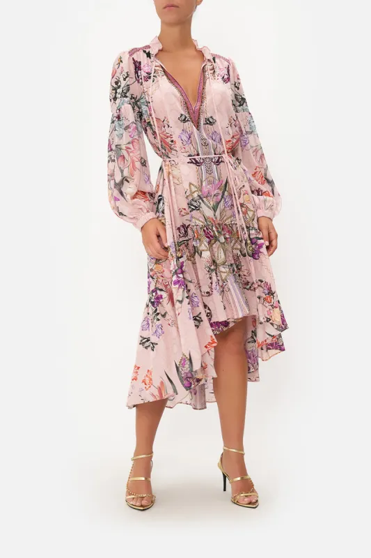 BLOUSON HIGH LOW DRESS MAD AS A SNAKE sold by Camilla