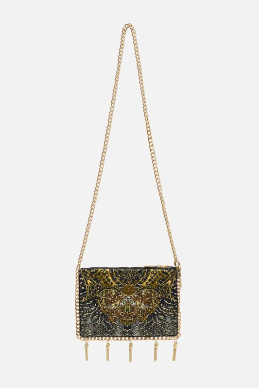 CHAIN CROSS BODY BAG ARMADA sold by Camilla