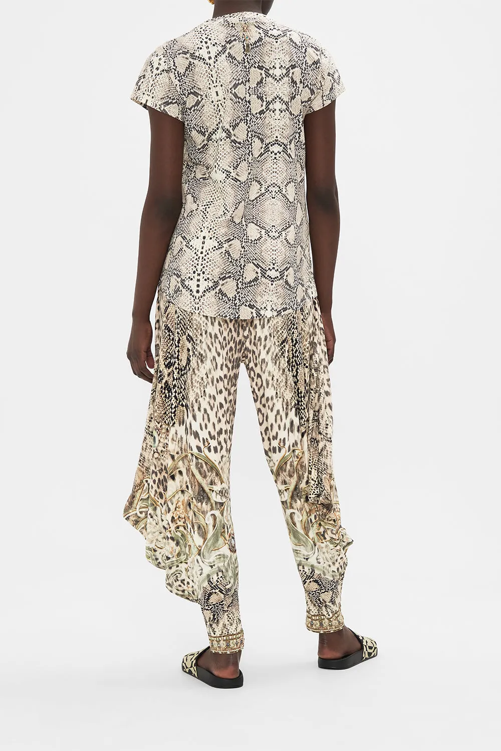 CURVED HEM FITTED TEE LOOKING GLASS HOUSES sold by Camilla product image thumbnail 2