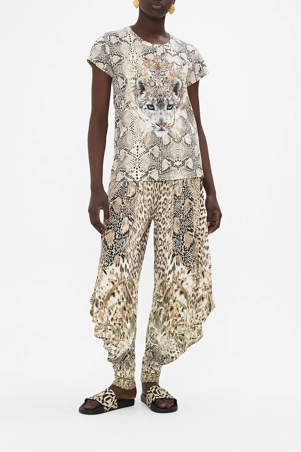 CURVED HEM FITTED TEE LOOKING GLASS HOUSES sold by Camilla