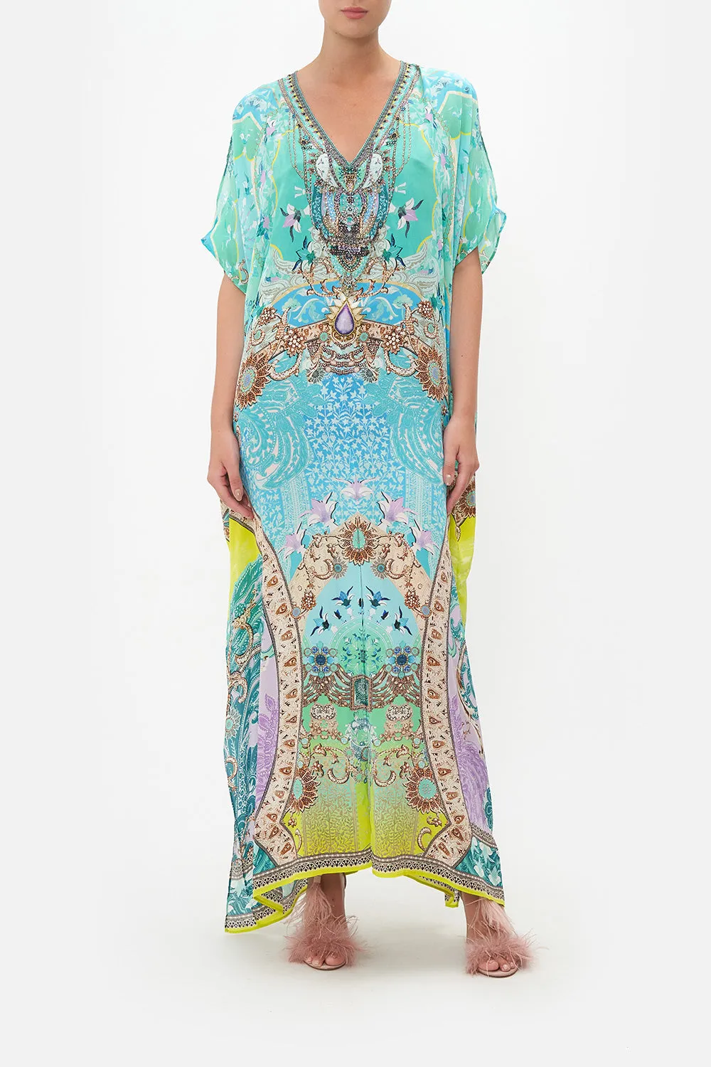 SLIM FIT KAFTAN WITH SPLIT TURN BACK TIME sold by Camilla