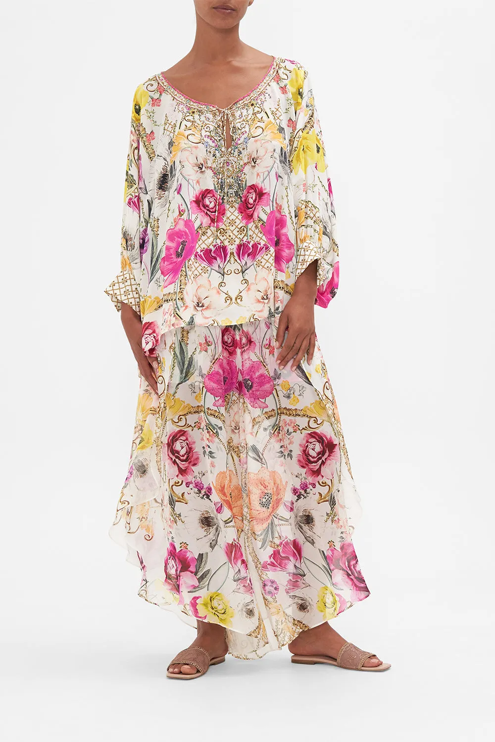 RAGLAN SLEEVE BLOUSE WITH CUFF DESTINY CALLING sold by Camilla