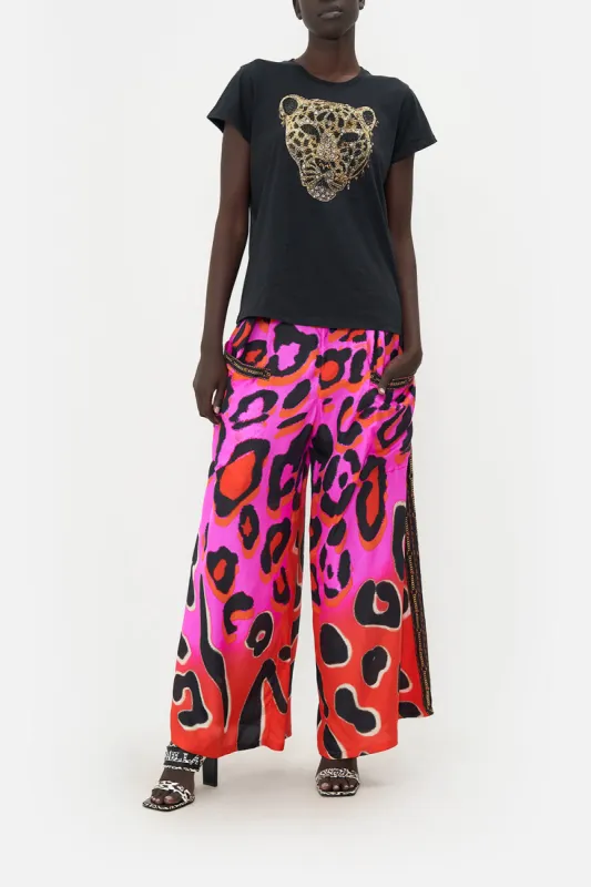 SLIM FIT ROUND NECK T-SHIRT ALWAYS CHANGE YOUR SPOTS sold by Camilla