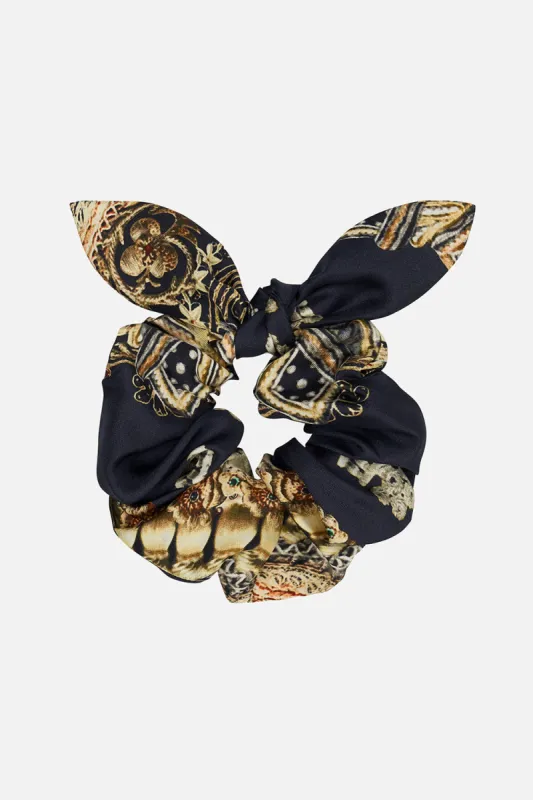 SCRUNCHIE ITS ALL OVER TORERO sold by Camilla