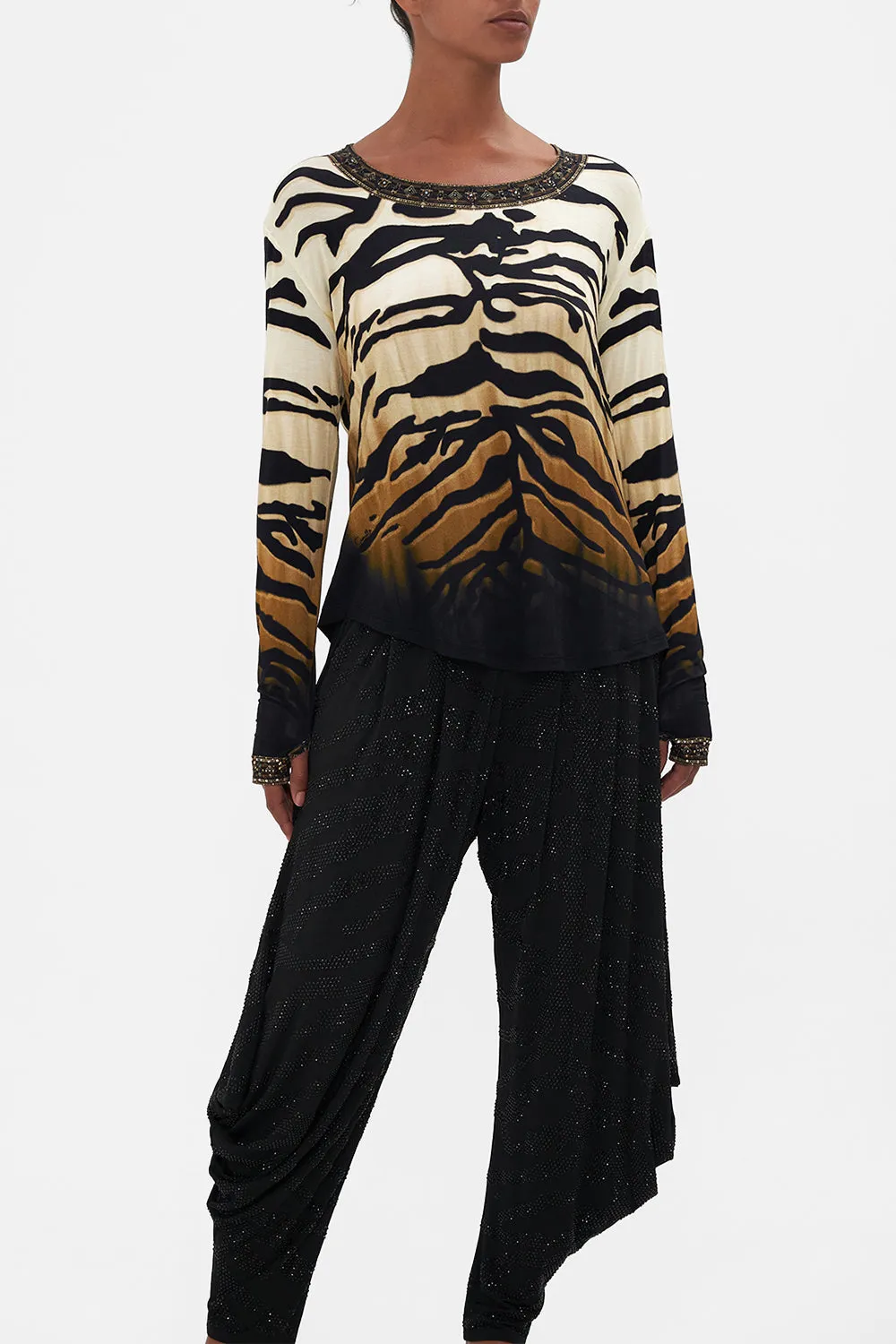 REVERSIBLE COWL LONG SLEEVE TEE TAME MY TIGER sold by Camilla product image thumbnail 5