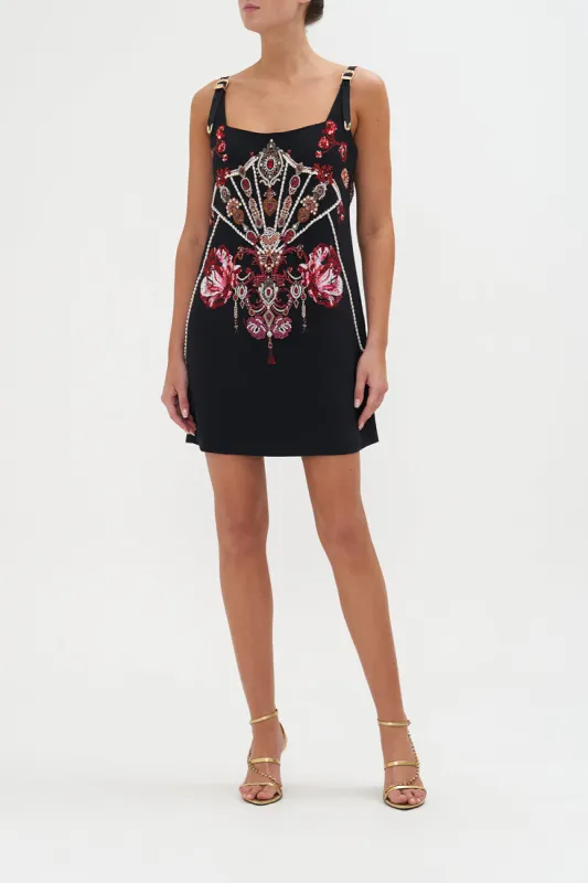 SQUARE NECK SHIFT DRESS SISTERHOOD OF THE ROSE sold by Camilla