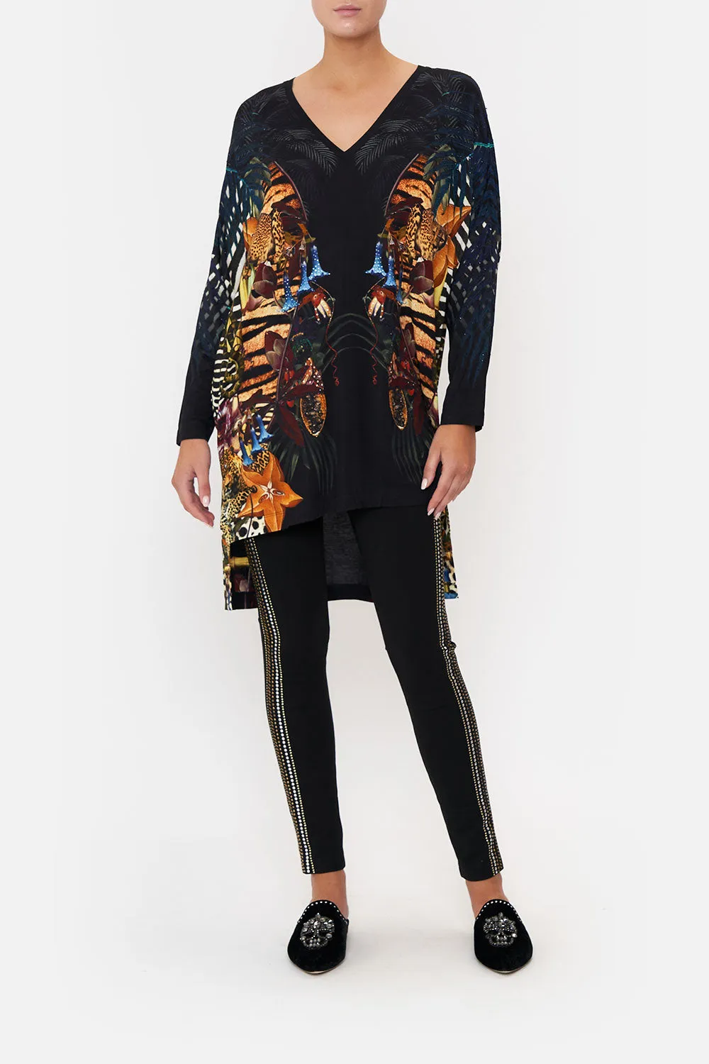 SIDE SPLIT TEE NATURAL INSTINCT sold by Camilla