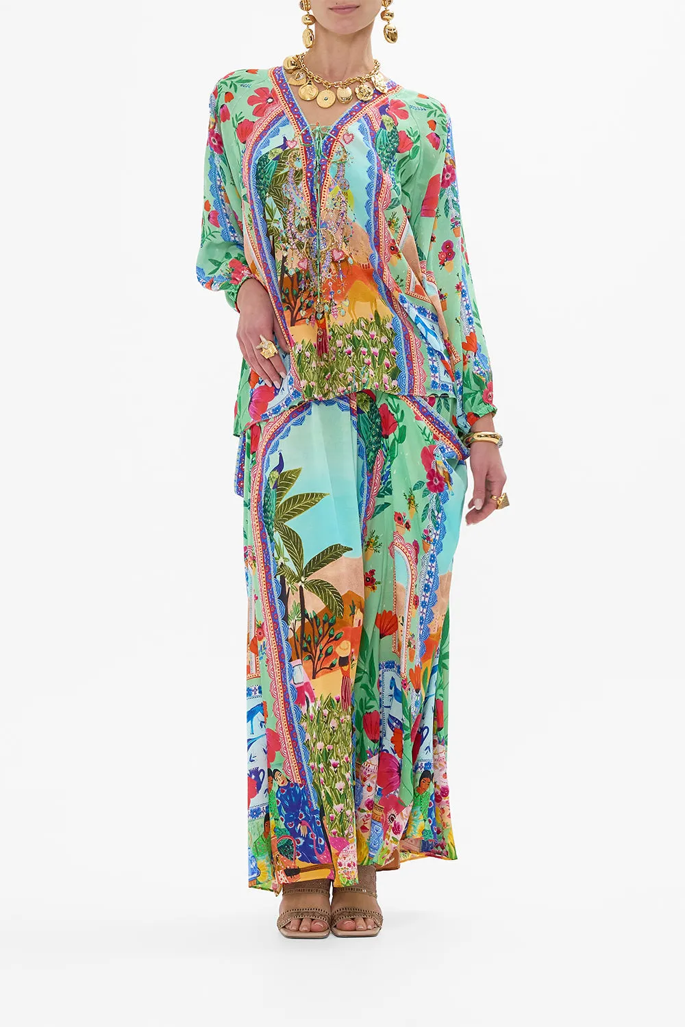 LACE UP BLOUSE QUEENS OF CREATION sold by Camilla