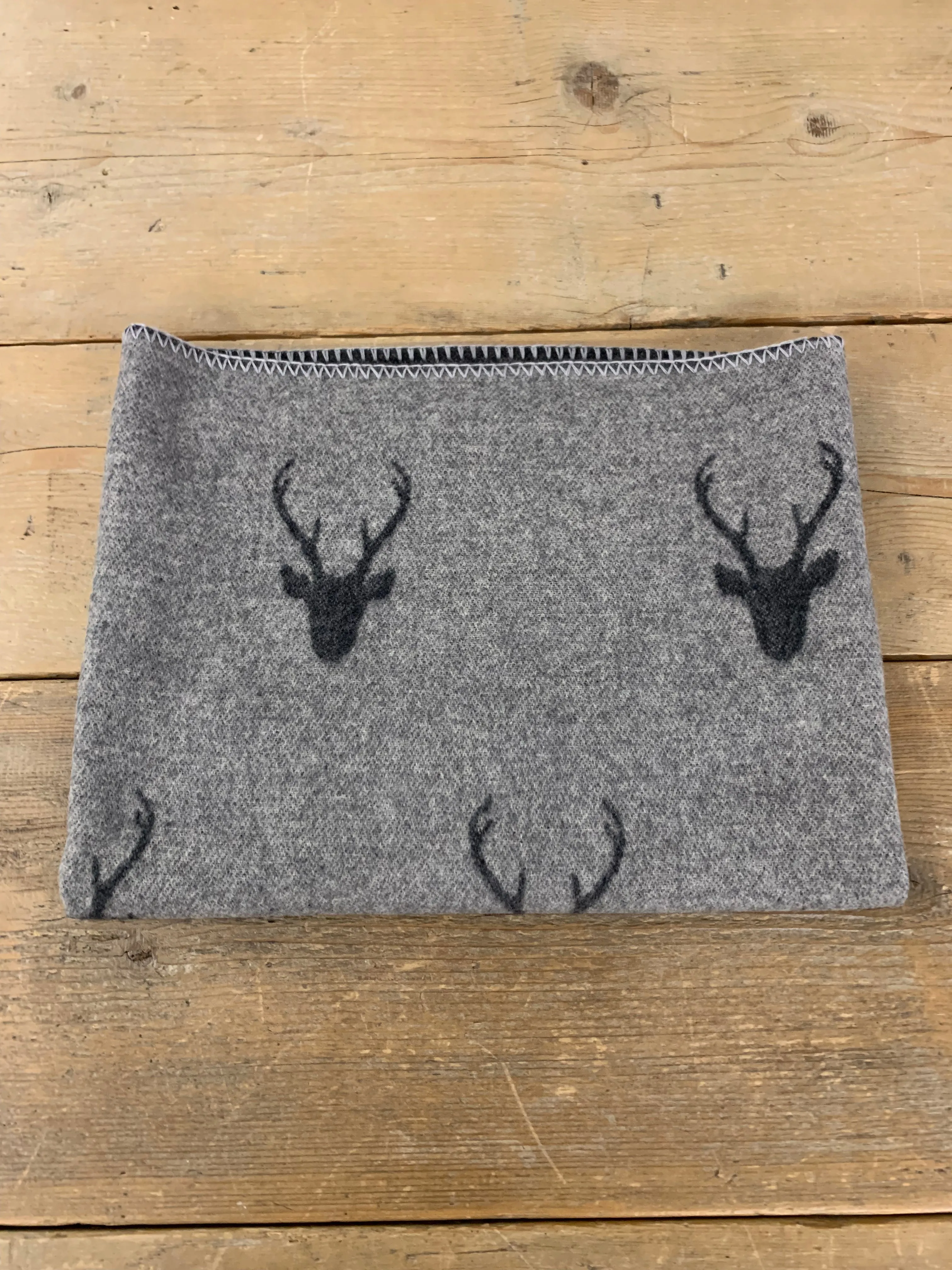 SIGFRIDO - DEER WOOL SCARF sold by Camo product image thumbnail 5