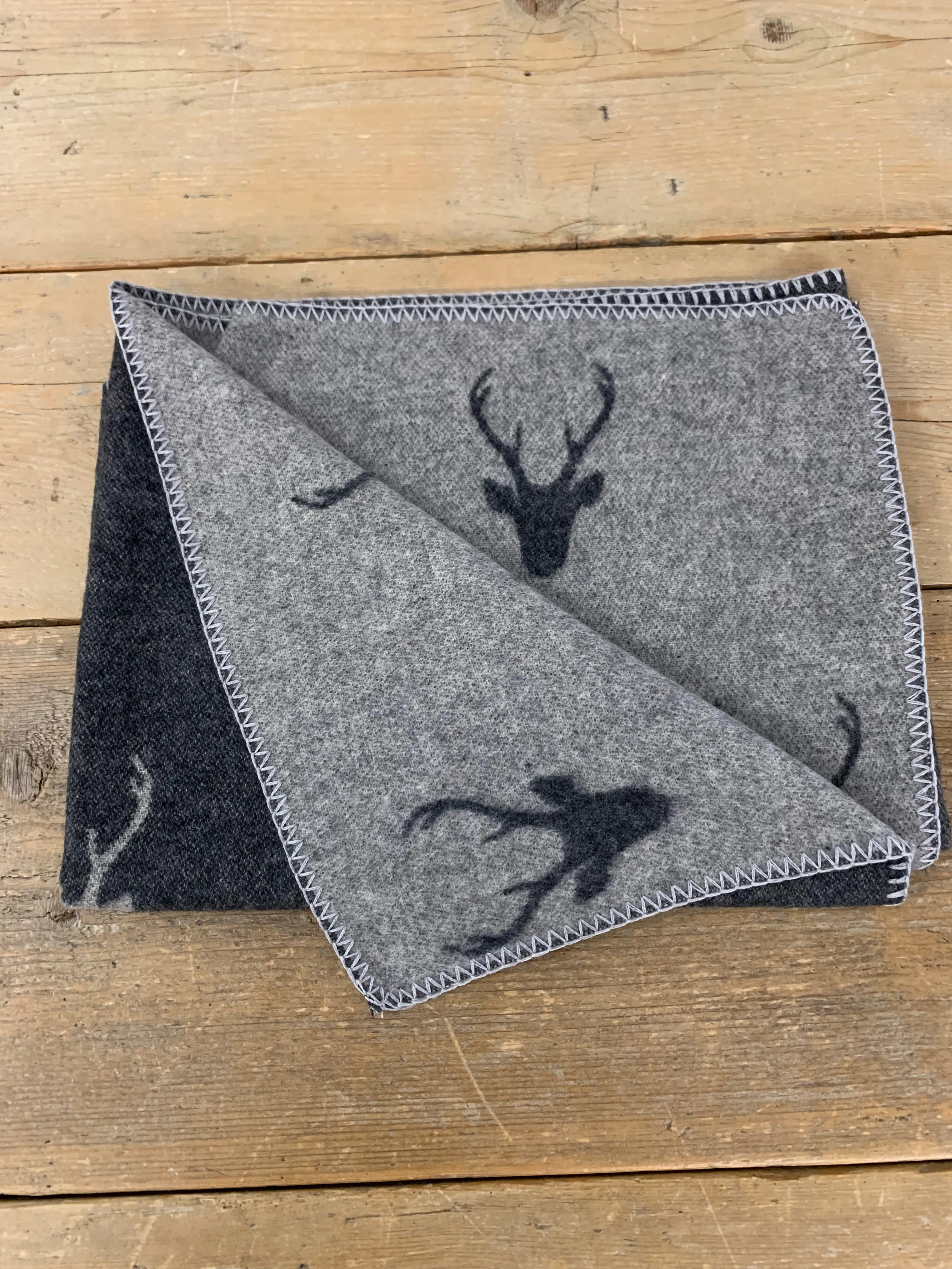 SIGFRIDO - DEER WOOL SCARF sold by Camo product image thumbnail 2