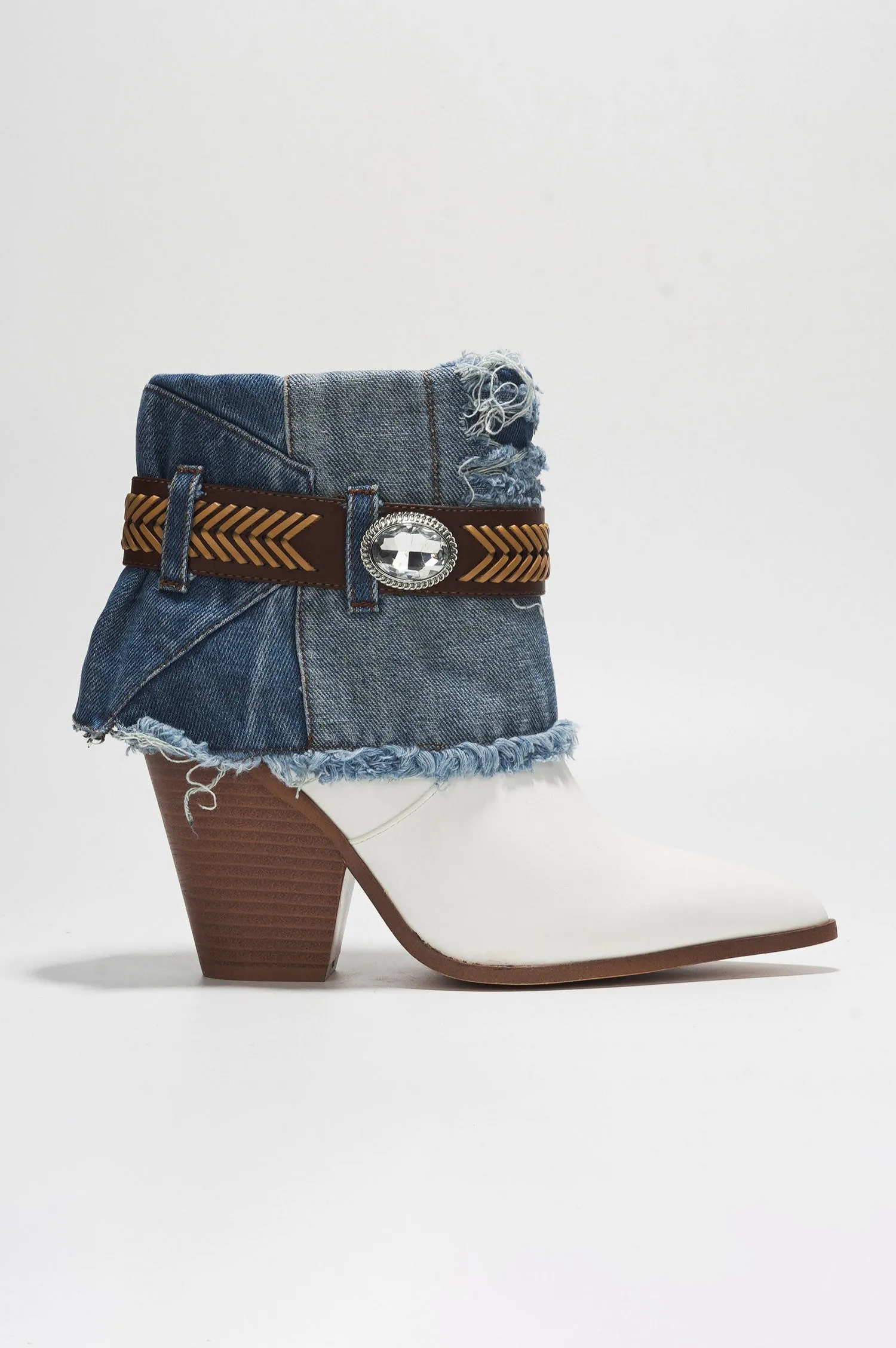 FLORY - WHITE sold by Cape Robbin product image thumbnail 3