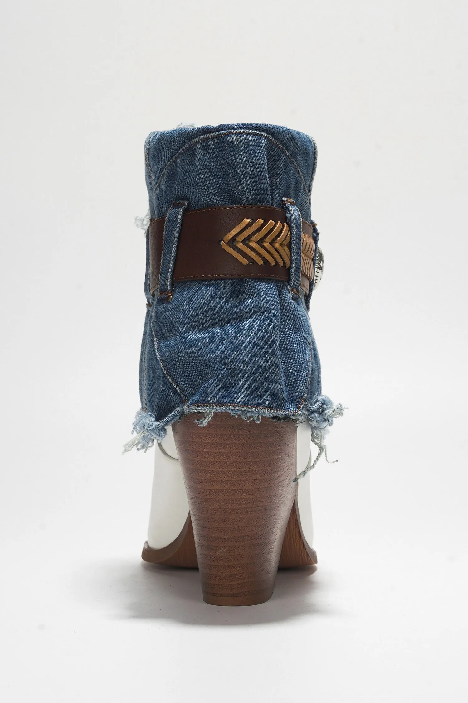 FLORY - WHITE sold by Cape Robbin product image thumbnail 4