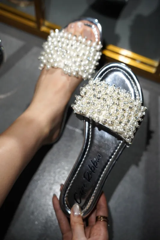 FARA - SILVER sold by Cape Robbin