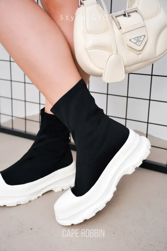 GIG - BLACK sold by Cape Robbin