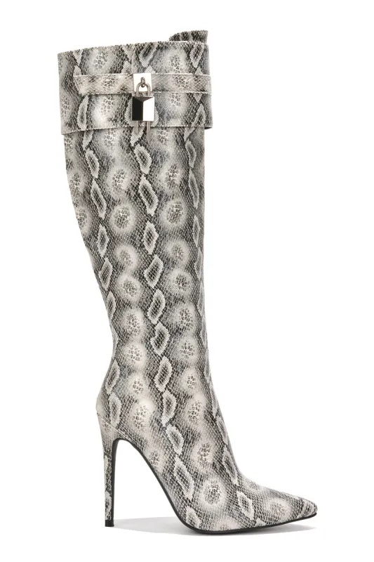 PESARO - SNAKE sold by Cape Robbin